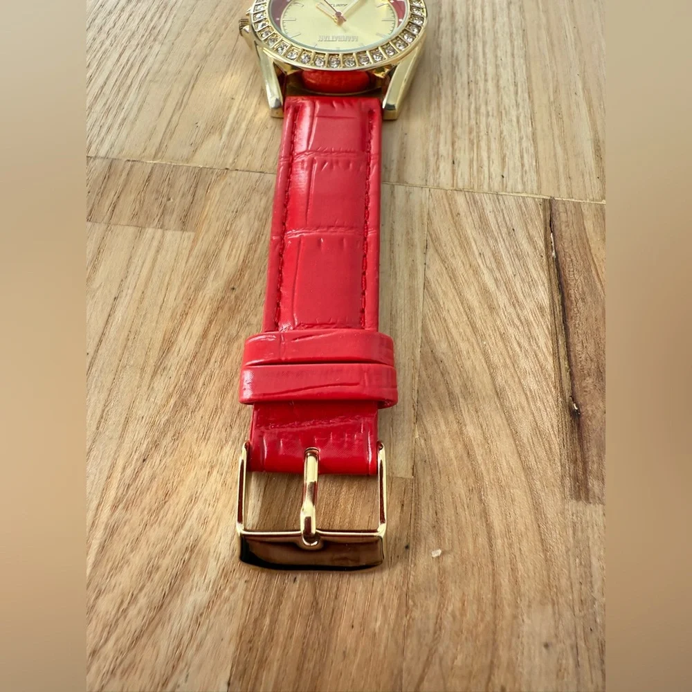 Manhattan by croton ladies gold tone red leather dress watch NEW BATTERY